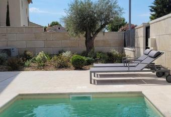 Virginia has Balcony rooms