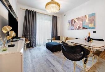 Casa Dea Luxury allows 18 year olds to book a room