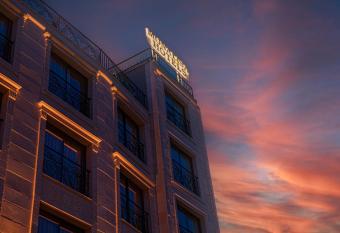 MONAL  SA HOTELS has Balcony rooms