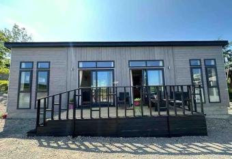 Savannah Luxury Lodge Kinsale has Balcony rooms