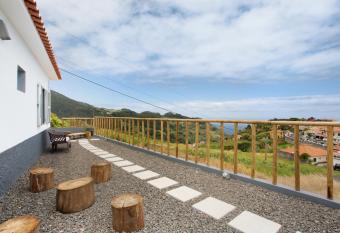 Casa da Ribeira da Janela has Balcony rooms