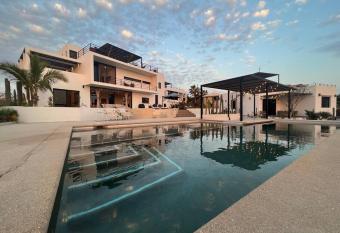 New, modern compound w/pool - short walk to beach allows 18 year olds to book a room