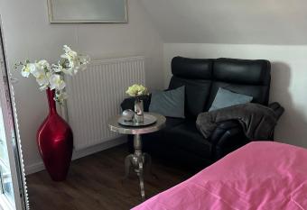 Papenburger G  stehaus has Balcony rooms