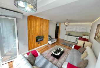 Kiki Apartments 2 allows 18 year olds to book a room