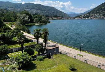 La Dama del Lago_Flat with access to the lake has Balcony rooms