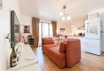 Appartement moderne pr  s de Paris has Balcony rooms