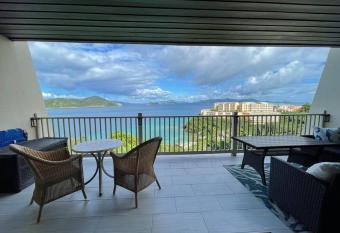 1BR/2BA-Remodeled-Amazing Views! Couples Getaway! allows 18 year olds to book a room