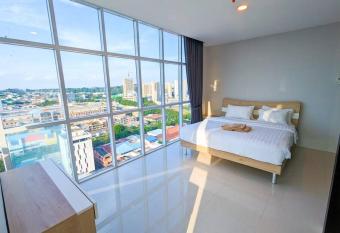 Lovina 20-01 Formosa Residence has Balcony rooms