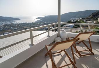 Castello Amorgos Suites has Balcony rooms