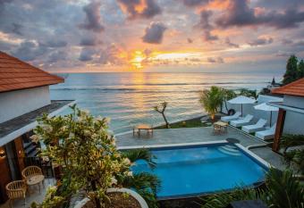 Penida paradiso allows 18 year olds to book a room