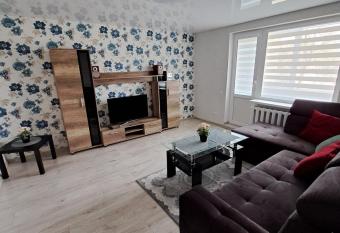 2-iej   kambari   butas Palangoje allows 18 year olds to book a room