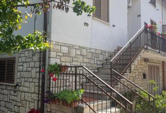 La casa di Mary has Balcony rooms