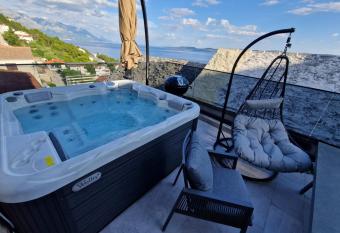 Villa Cico with jacuzzi has Smoking/Balcony rooms