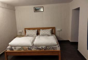 Cafe chandi maati cottage has Balcony rooms