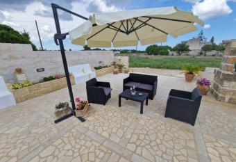 B&B Colaci has Balcony rooms