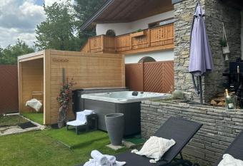 Stile Oase Apartment 1 has Balcony rooms