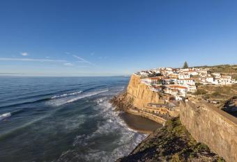 Amazing front sea house - Azenhas do Mar - Sintra has Balcony rooms