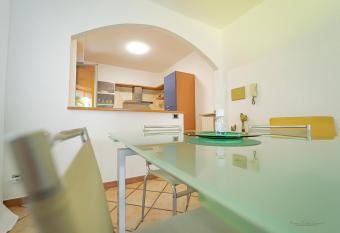 Nel centro di Alessandria has Balcony rooms