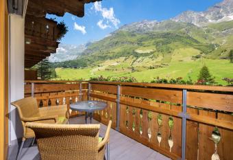 Hotel Restaurant Rosmarie has Balcony rooms