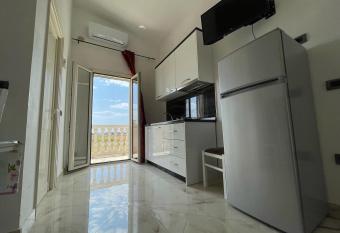 Parajsa has Balcony rooms