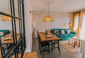 Rinc  n de las Calas by Rinconesmediterraneos allows 18 year olds to book a room