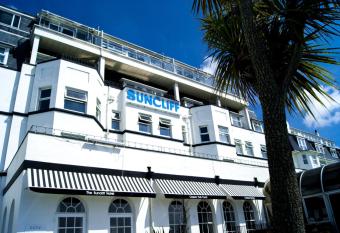 Suncliff Hotel - OCEANA COLLECTION has Balcony rooms