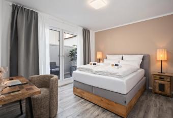 Park Avenue Apartments I Domsuite I Hbf I Netflix I WLAN has Balcony rooms