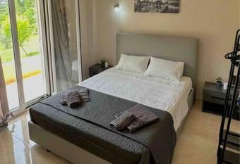 Spiros home ,dassia has Balcony rooms