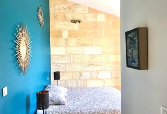 Logis des vignes allows 18 year olds to book a room