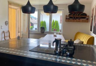 Modern und Sonnig Wohnen has Balcony rooms