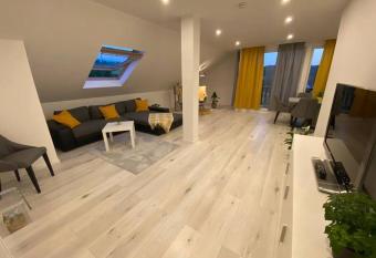 Ferienwohnung Eifel Stadtkyll allows 18 year olds to book a room