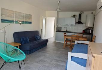 Superbe studio Miami has Balcony rooms