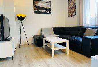 Maison enti  re avec jardin - Comet Arena - Zenith has Balcony rooms