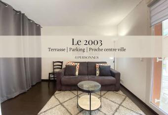 MyraConciergerie - Le 2003 - Terrasse - 4 personnes has Balcony rooms