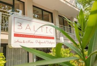 Hotel Baltic has Balcony rooms