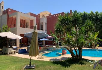 Perfect family vacation house has Balcony rooms