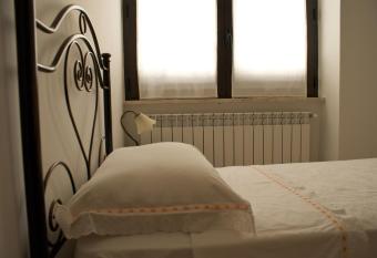 A Casa Di Silvia B&B allows 18 year olds to book a room