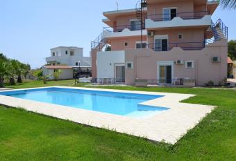 Petasos Apartments has Balcony rooms