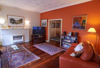 Asrama Albany has Balcony rooms