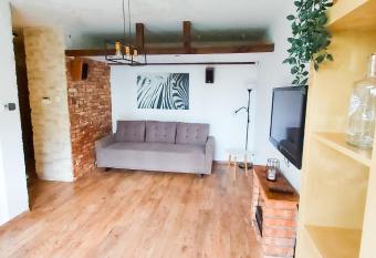 Apartament Gdy  skie Zacisze allows 18 year olds to book a room