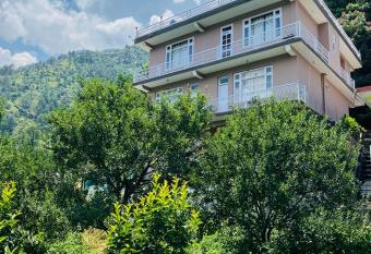 Himalaya Homestay has Balcony rooms