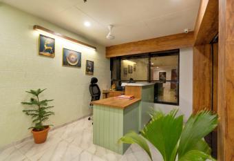 Hotel Royal 24 has Balcony rooms