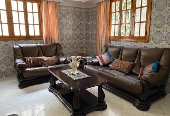 Rez-de-jardin    Mohammedia allows 18 year olds to book a room