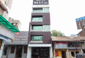 HOTEL REST INN has Balcony rooms