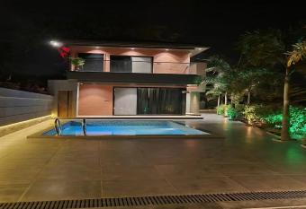 Awana Villa Karjat has Balcony rooms