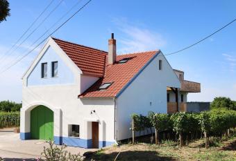 Vina  stv   U sv. K      e has Balcony rooms