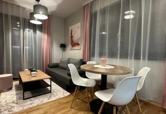 Euphoria Apartman has Balcony rooms