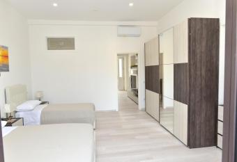 L Aurora Azzurra -Luxury Suites has Balcony rooms