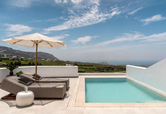 Arotron Santorini has Balcony rooms