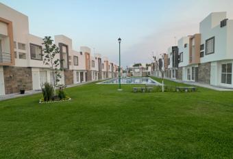 Casa Ciruelos, Emiliano Zapata, Morelos has Balcony rooms